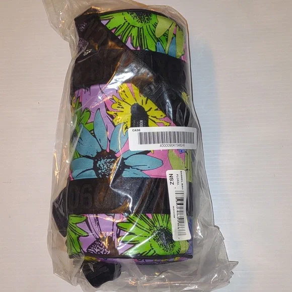 😺STEVE MADDEN BZOOM Floral Barrel Bag in Multi Color